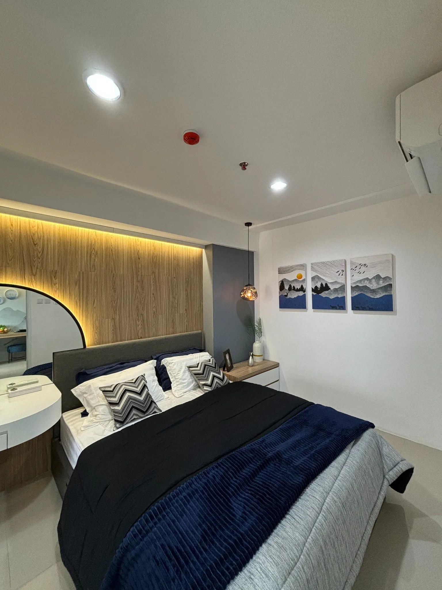 2 Bedroom